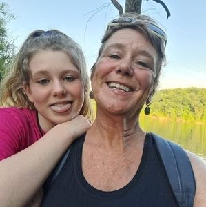 Meet your Posher, Dana